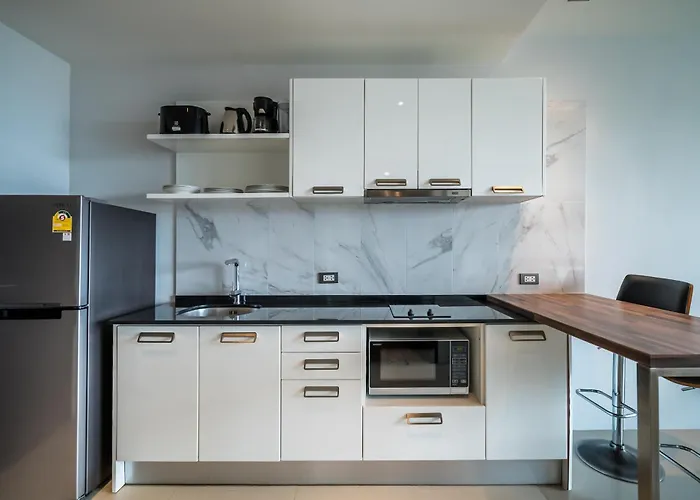 Private Patong Apartment Mountain & Sea View